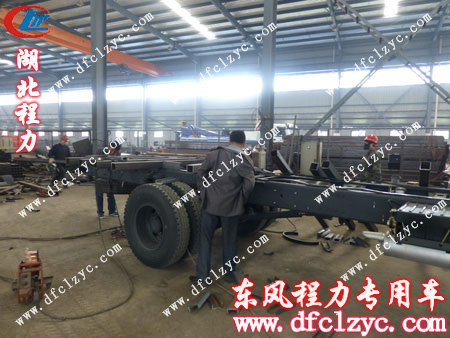东风145平板运输车