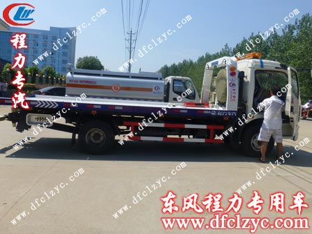 东风多利卡一拖二清障车