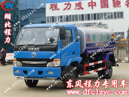 东风劲卡排半多功能洒水车