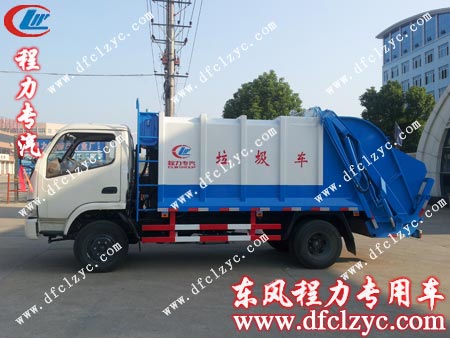 东风小霸王压缩垃圾车侧面照