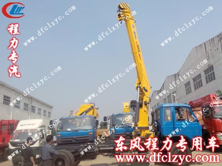东风145随车起重运输车