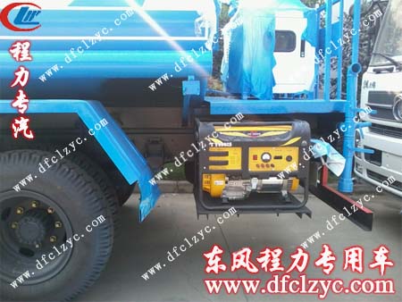 东风145喷药车后工作平台效果图