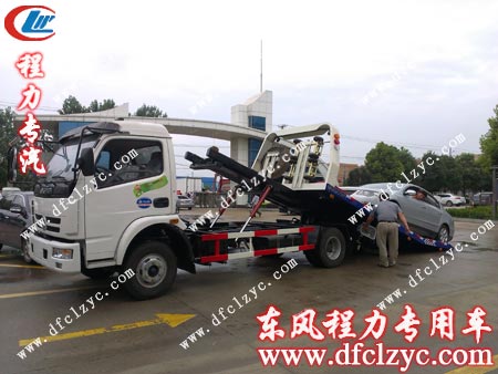 东风多利卡一拖二清障车
