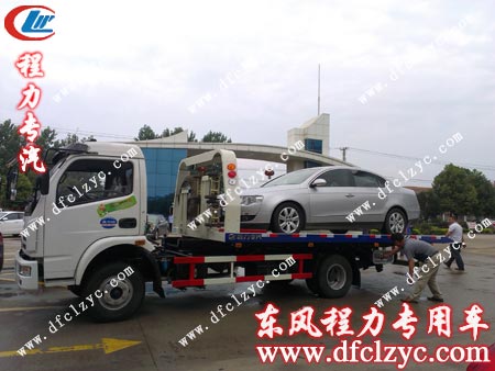 东风多利卡一拖二清障车