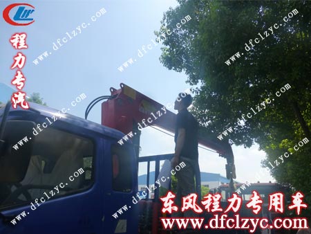 福田时代随车吊