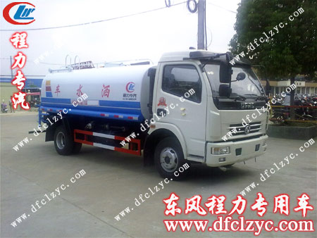 湖北程力9立方东风多利卡洒水车