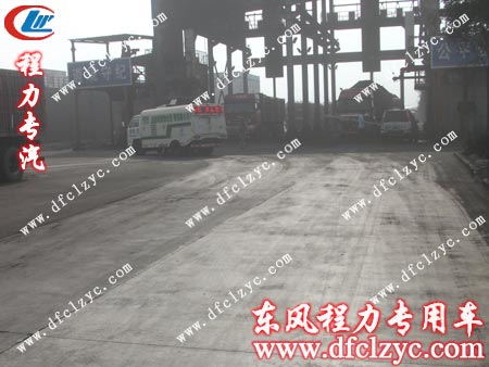 湖北程力江铃纯吸扫路车