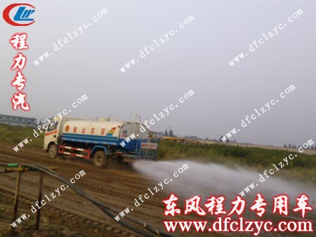 东风多利卡多功能洒水车使用效果