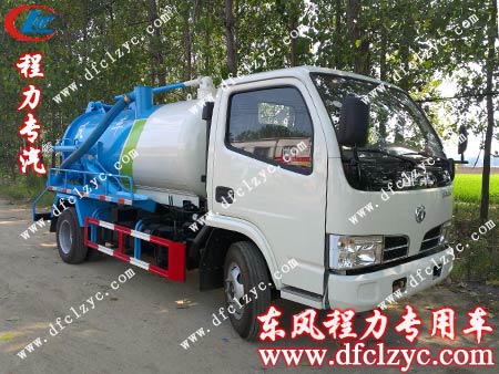 东风小霸王吸污车