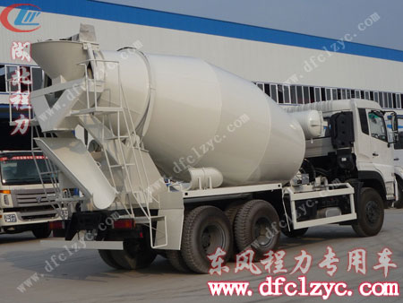 湖北程力东风大力神混凝土搅拌车
