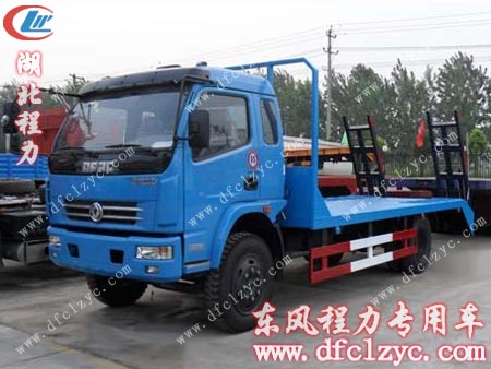 东风多利卡挖机平板运输车展示图