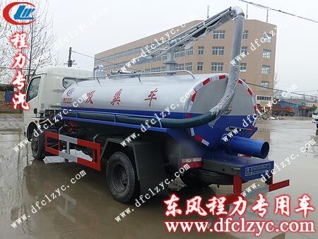 东风多利卡吸粪车展示图