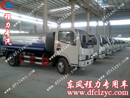 湖北程力东风小多利卡洒水车