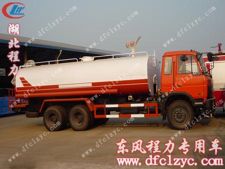 上述图片为湖北程力东风后双桥消防洒水车