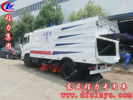 上述图片为湖北程力东风天锦扫路车图片
