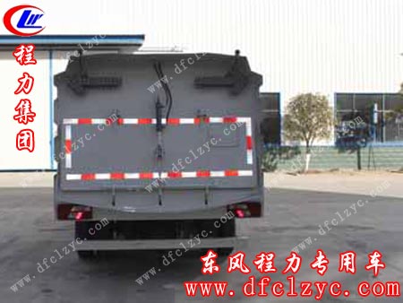 湖北程力集团江铃扫路车