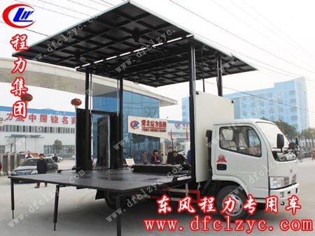 湖北程力东风多利卡流动舞台车