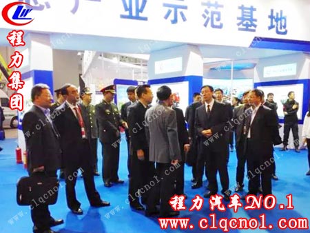 参会的国内外代表，各地政府应急管理部门领导，以及来自全国与应急产业相关的专业人士参观了展区