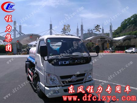 湖北程力福田时代洒水车路经瑞安