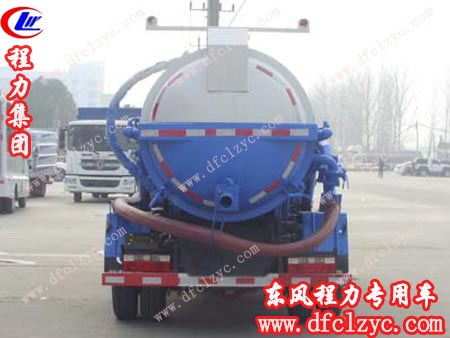 上图为湖北程力东风多利卡吸污车