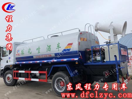 东风D9喷雾车后视图