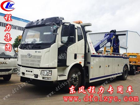 解放J6清障车质检完成准备发车