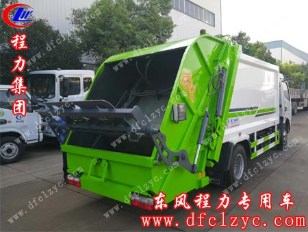 湖北程力东风多利卡压缩垃圾车
