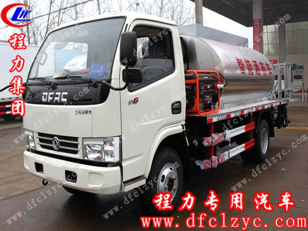 湖北程力沥青洒布车