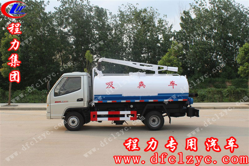湖北程力福田吸粪车