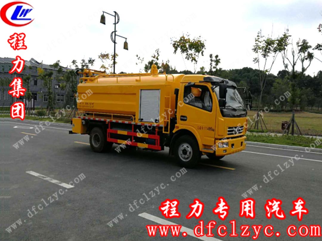 东风大多利卡清洗吸污车