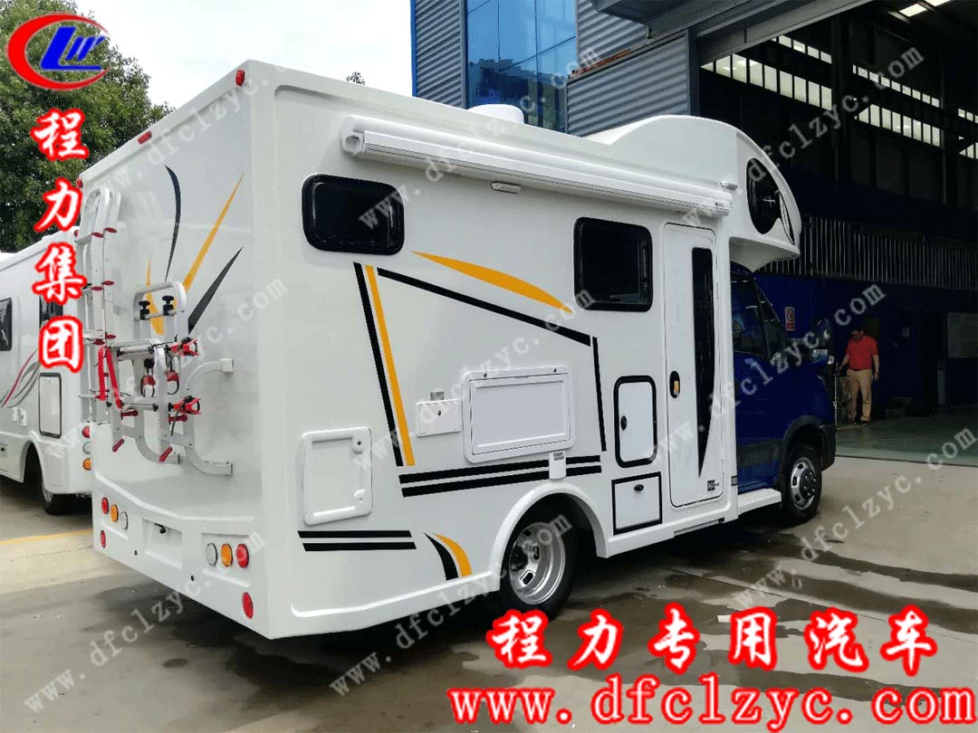 程力集团依维柯房车