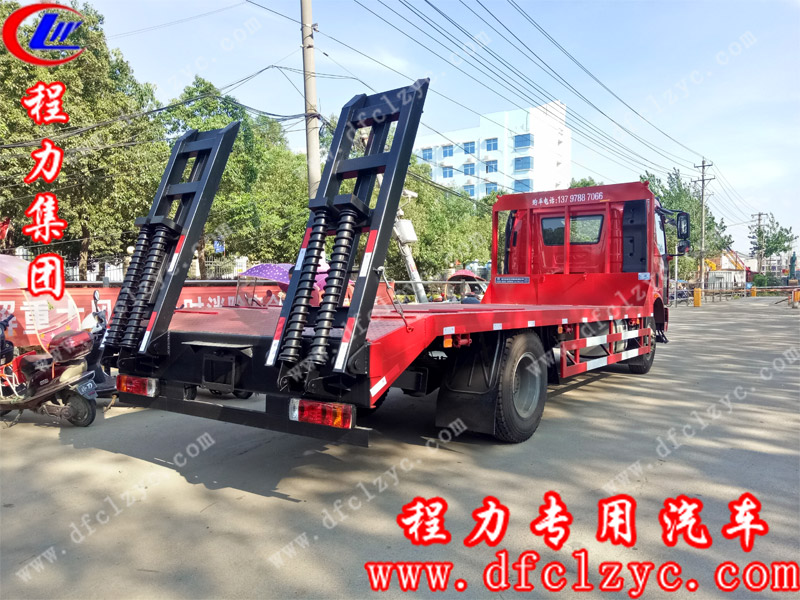 湖北程力专用汽车有限公司解放J6平板运输车