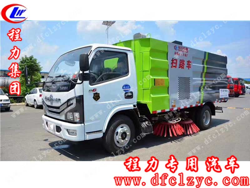湖北程力集团生产的国六东风小多利卡扫路车