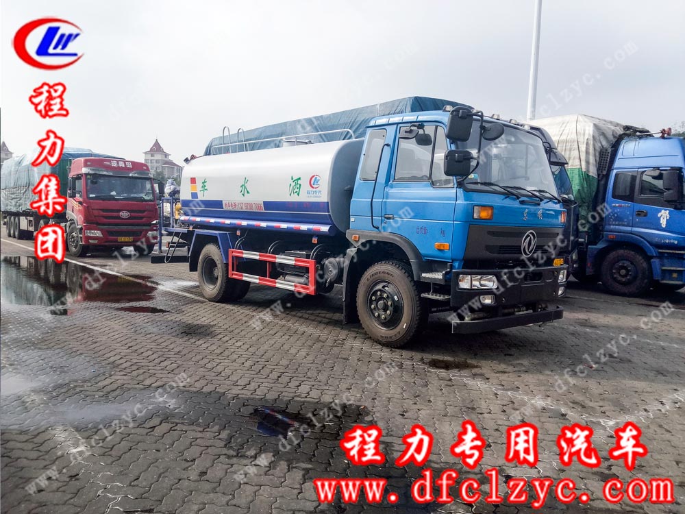 程力专用汽车股份有限公司生产的东风145喷雾车