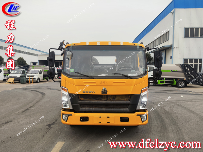 程力重汽豪沃重载清障道路救援车：驰骋在公路上的守护者